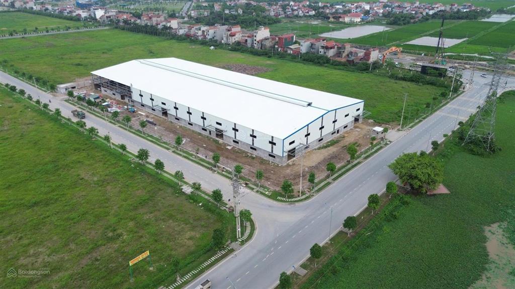 Cho thuê 10.000m2 nhà xưởng tiêu chuẩn giá 115.000đ/m2 đầy đủ pccc xây mới tại kcn đồng văn