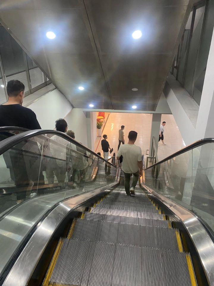 Chính chủ cho thuê 500m2 sàn tầng 2 tòa thương mại chân đế Mipec 229 Tây Sơn, Đống Đa, Hà Nội