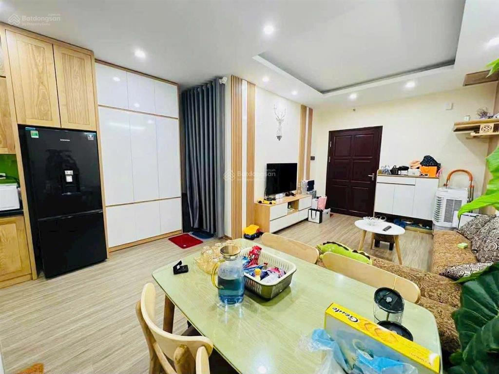 Cho thuê căn 1pn 45m2 nội thất đẹp cc phenikaa hoà lạc. giá 5tr/tháng chỉ việc mang đồ cá nhân