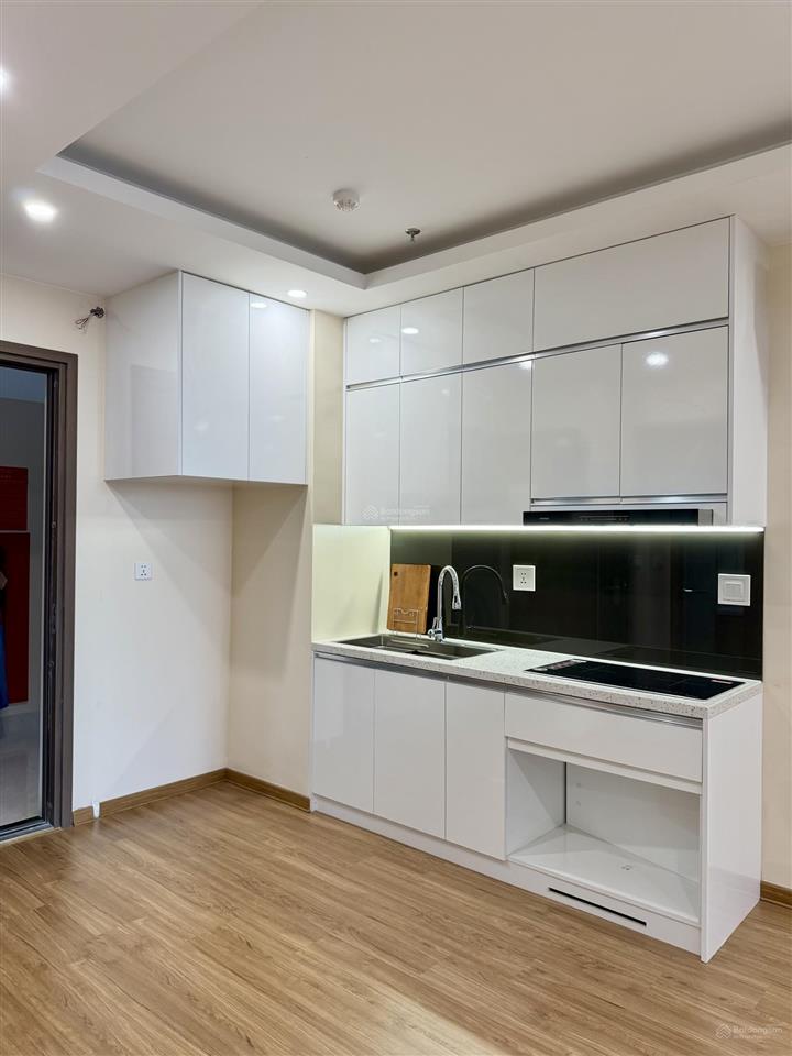 Căn hộ studio 37m2 mới đét trong khu công nghệ cao cho thuê. gần hết các trường đại học tại hoà lạc