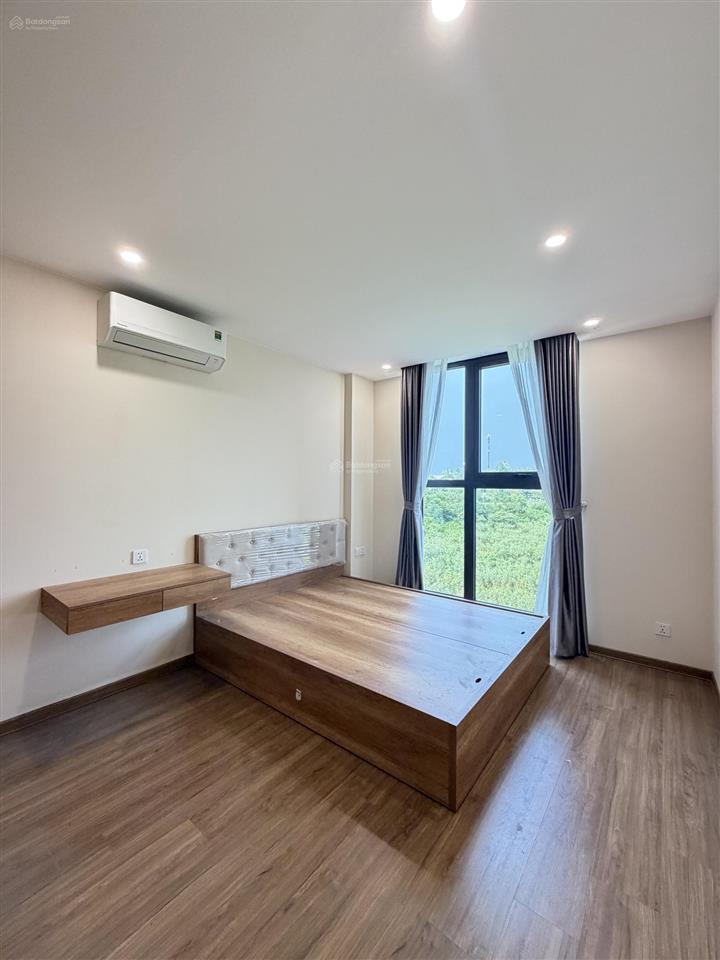Cho thuê căn góc 2 ngủ 70m2 mới đét trong khu công nghệ cao hòa lạc. giá thuê 10tr/tháng