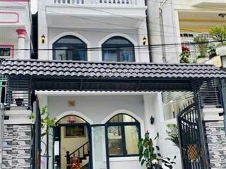 Bán căn nhà đẹp đa minh đà lạt 12 phòng ngủ đang kinh doanh cslt gần hồ xuân hương 3km 12,5 tỷ