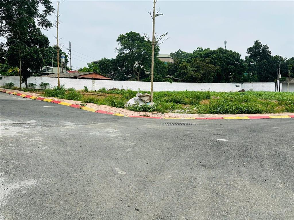 Đất đẹp đoài phương hà nội  trục chính kinh doanh ô tô tránh