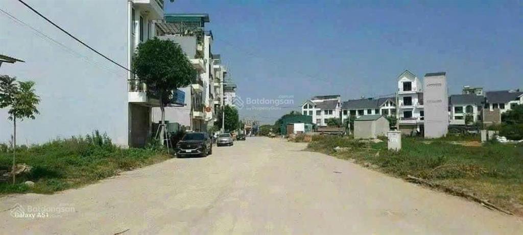Trục chính đấu giá x4. view trường cấp 1 giáp đường qh 18m sắp khởi công