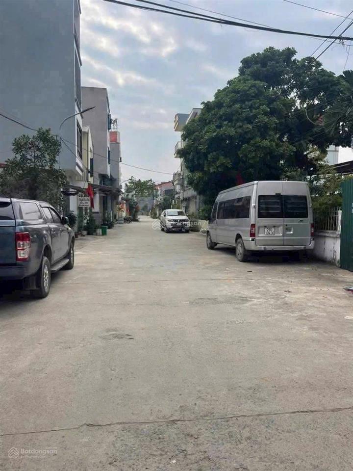 La tinh 51m². mt 4m. hướng đn. trục chính kinh doanh nối thẳng vđ4 chỉ 150m.  0936 191 ***