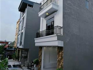 Chính chủ cần bán nhà 3 tầng đóng học cho con đi du học
