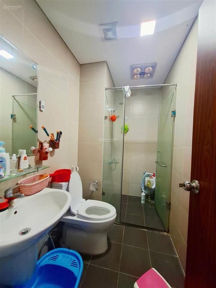Cần bán gấp căn hộ 65m  2pn  2vs  xuân mai complex, hà đông