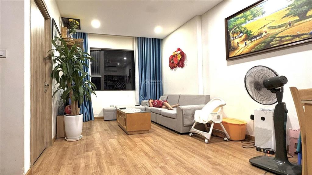 Gia đình cần đổi sang căn lớn nên để lại căn hộ 62m² 2pn 2vs full đồ