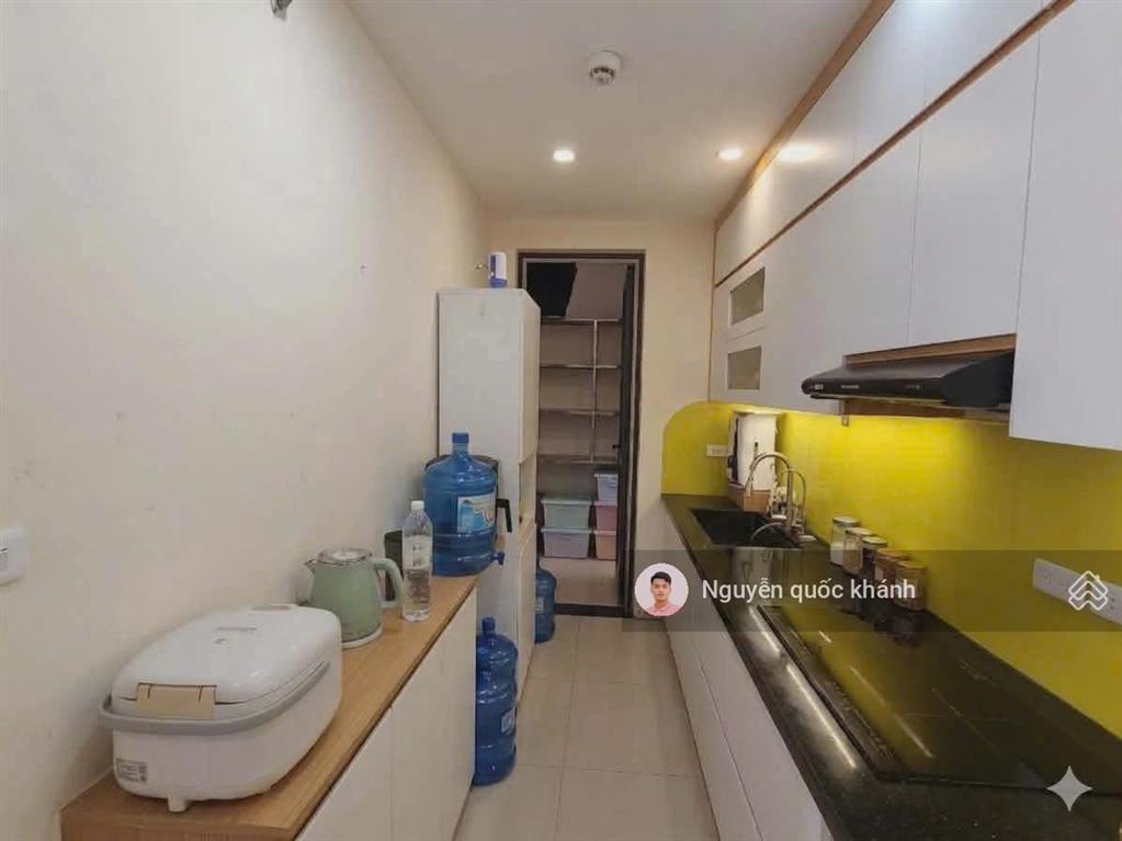 Chính chủ bán căn 68m 2n 2vs full đồ giá hợp lý khu