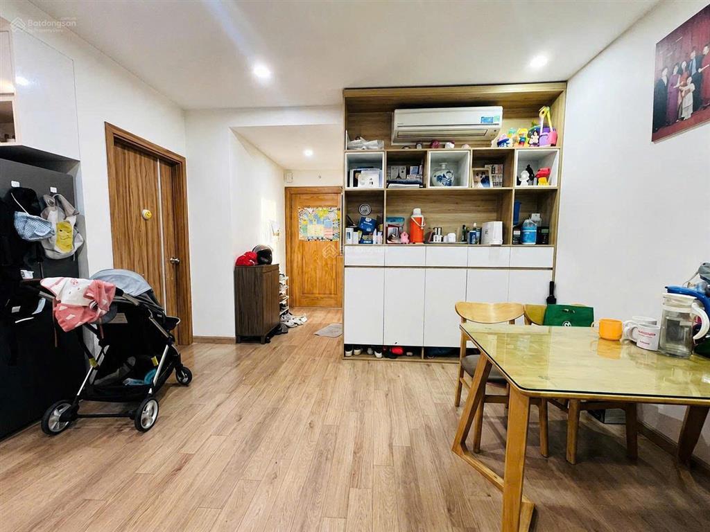 Chính chủ bán căn 68m 2n 2vs full đồ giá 4,2 tỷ