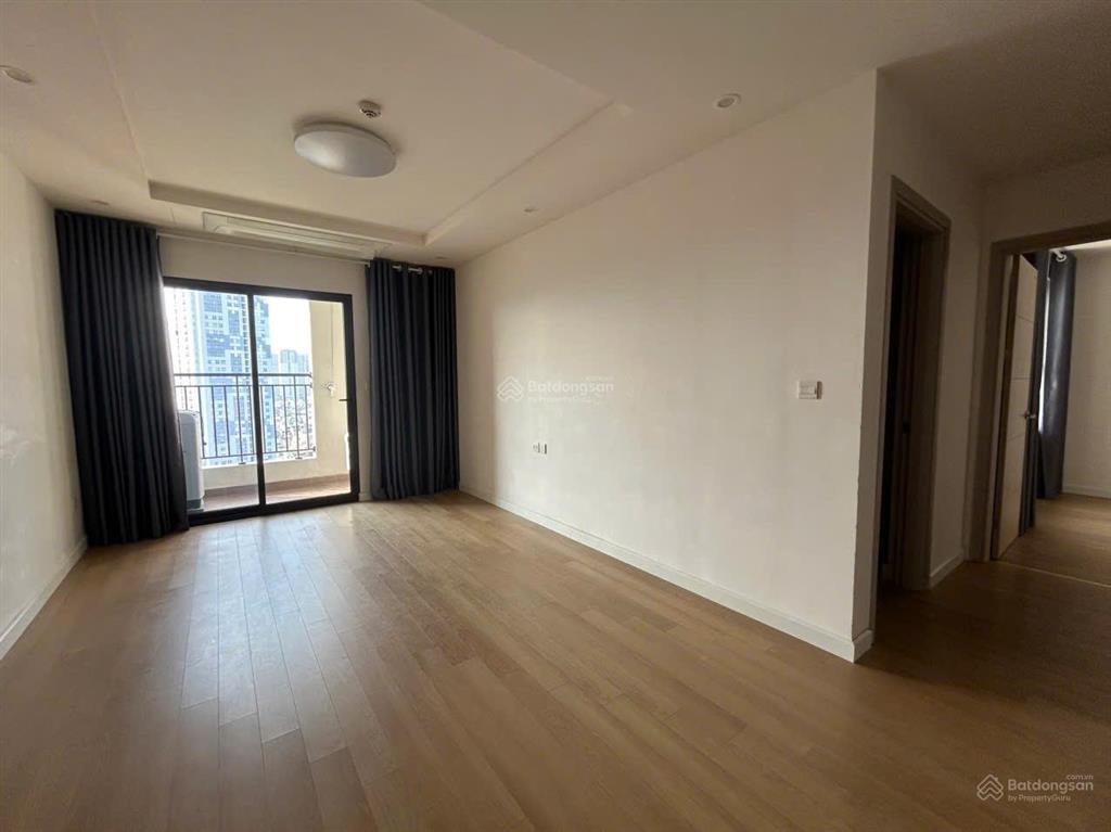 Bán gấp 5,3 tỷ  68m² 2n 2vs la casta văn phú còn thương lượng sâu