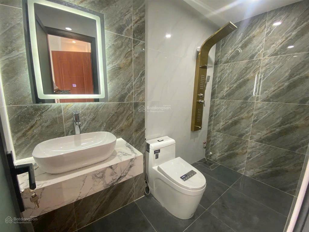 Cho thuê nhà hxh 101/2a nguyễn văn đậu, phường 5, quận bình thạnh, gần khúc giao hoàng hoa thám.