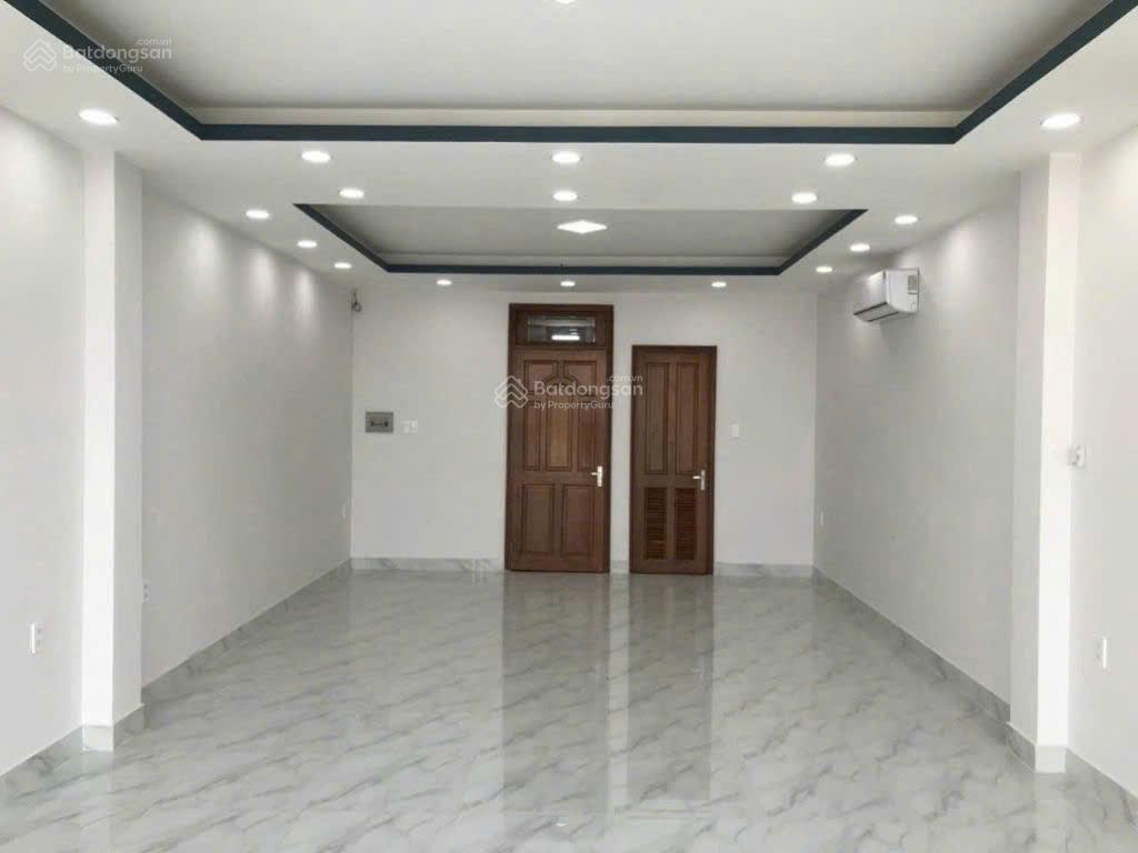 Cần cho thuê nhà mt 45b đường 3/2, phường 11, quận 10 gần khu cc hà đô