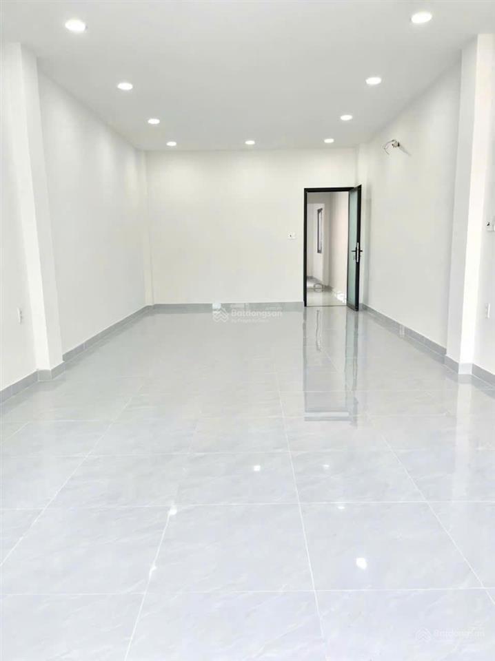 Cần cho thuê nhà mt 49c phan đăng lưu p.7 q.phú nhuận ngay khúc công viên phú nhuận