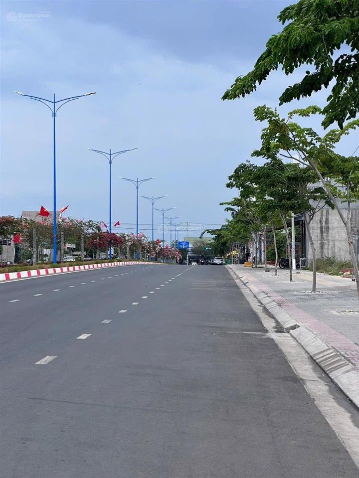 Bán đất mặt tiền hàng điều p11 vũng tàu 103m thổ cư giá 10 tỷ