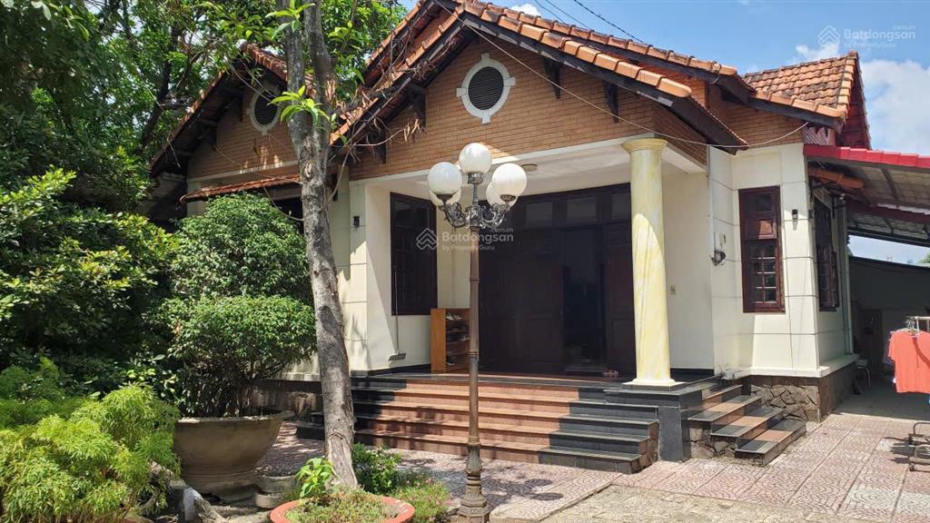 Bán đất hóc môn  1.645m  có 250m thổ cư  giá 30 tỷ