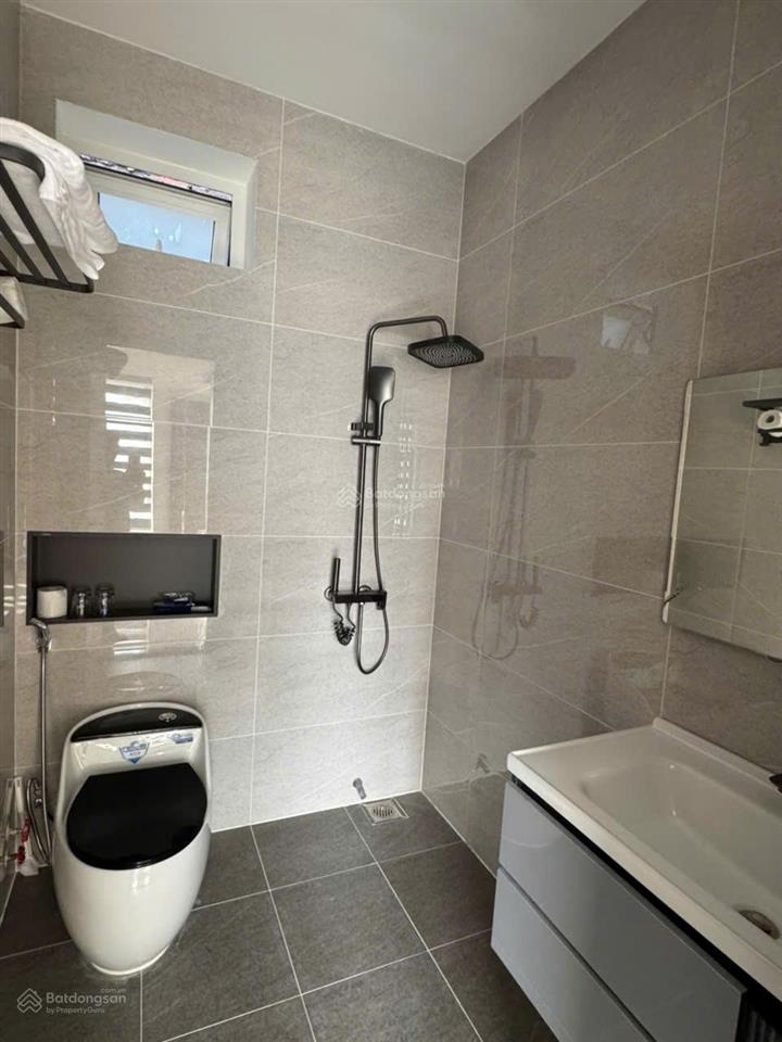 Nhà 2 mặt tiền hẻm cách biển 30m 118m2 6pn giá 16 tỷ