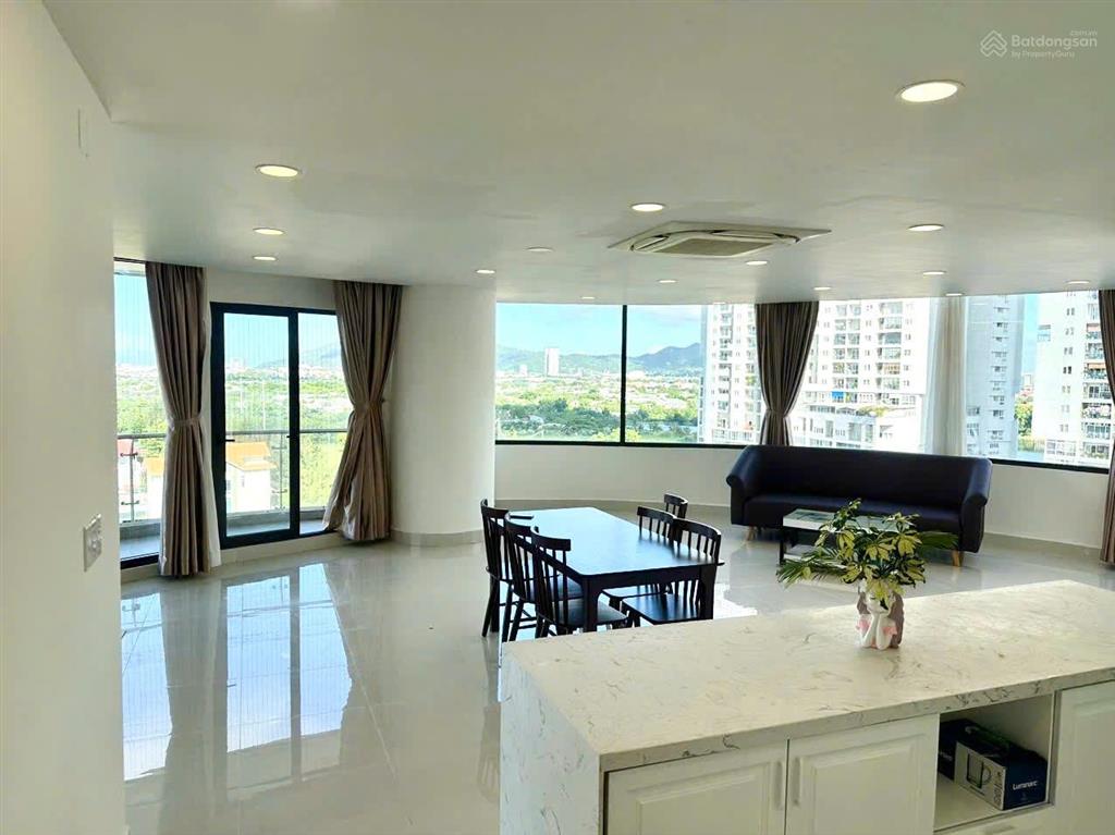 Cho thuê căn hộ 3pn view biển  full nội thất mới  chỉ 20 triệu/tháng