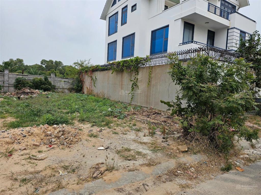 Bán đất biệt thự sát biển thanh bình  300m full thổ cư  giá 29,5 tỷ