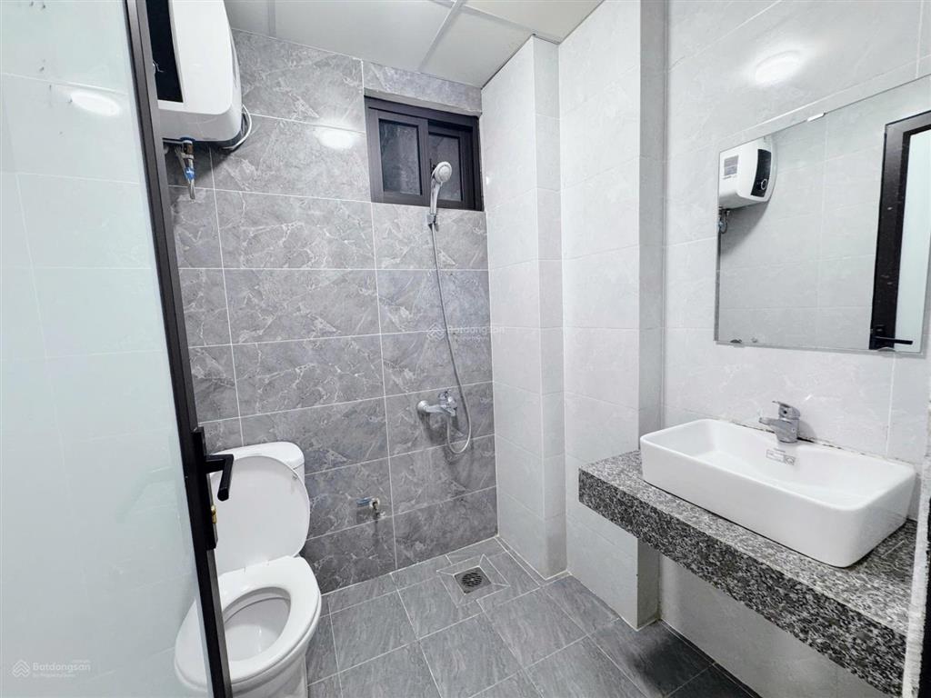 Căn hộ cao cấp 1k1n mặt phố pháo đài láng 40m2 full đồ chỉ 7tr5