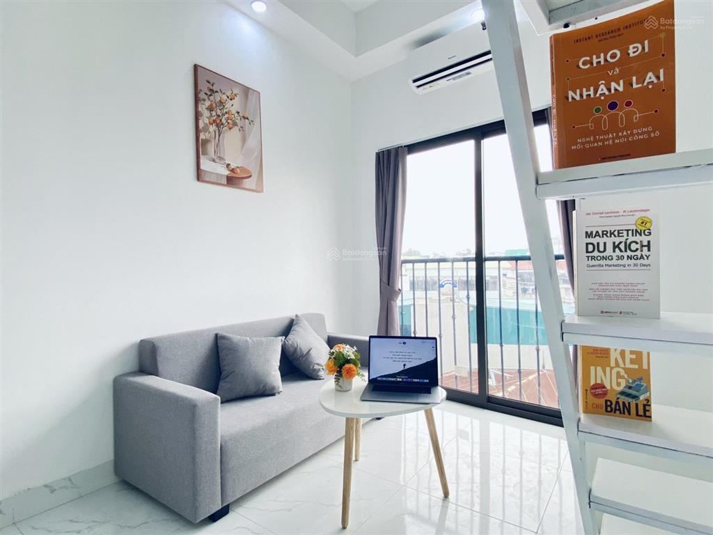 Cho thuê ccmn khu tôn thất tùng full đồ thang máy giá chỉ 4tr8