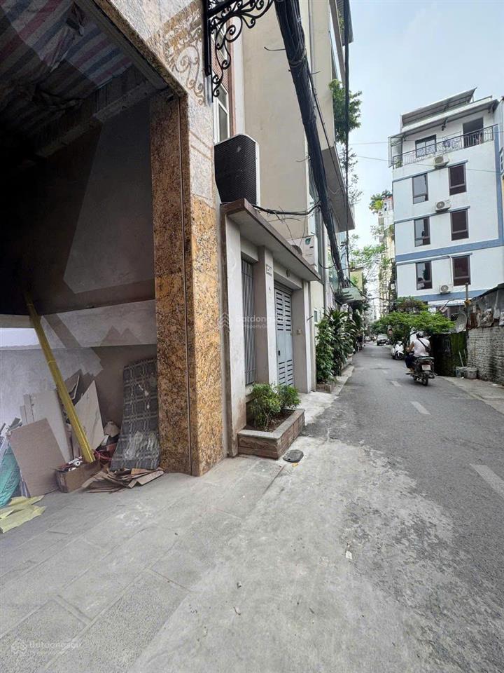 Cho thuê cửa hàng mặt phố đê la thành 85m2 giá 21 triệu