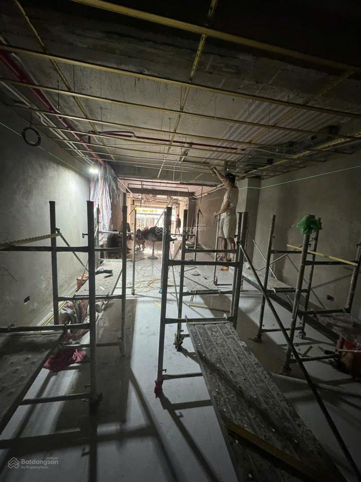 Cho thuê cửa hàng mặt phố xã đàn 85m2 giá 20 triệu