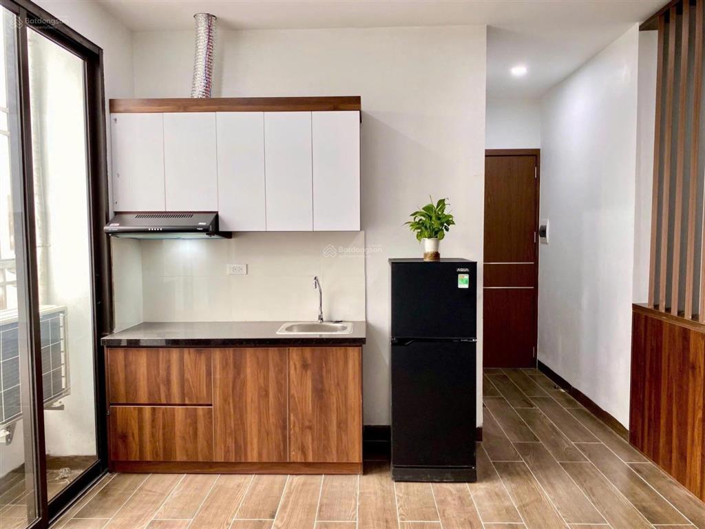 Cho thuê căn cao cấp 40m2 mễ trì hạ ngõ ô tô chỉ 5tr9