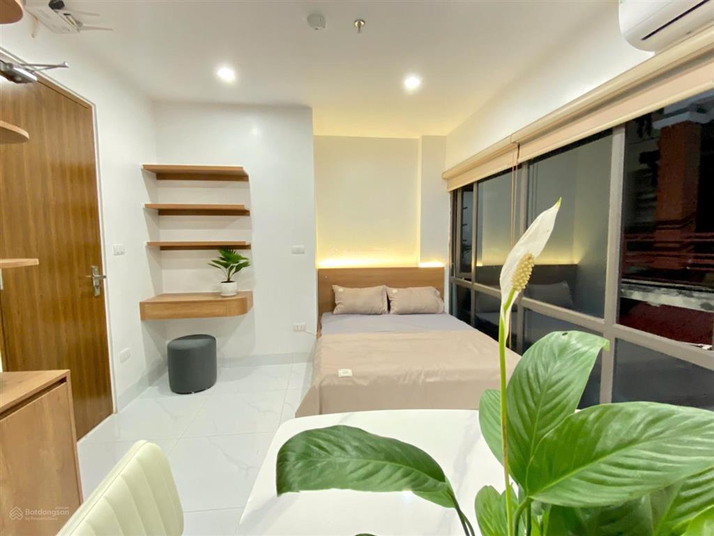 Phòng 35m2 ban công thang máy + mg riêng full đồ chỉ 5tr5/th