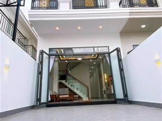 Bán nhà phú lợi gần uỷ ban phường hẻm 183 huỳnh văn lũy, phú lợi thủ dầu một đường nhự