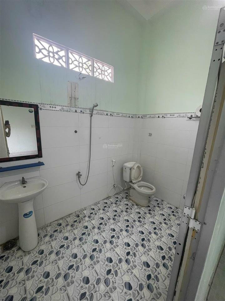 Bán nhà hẻm lề hồng phong, phú hòa, thủ dầu một, bình dương diện tích 6 x 19m=112m thổ cư 100