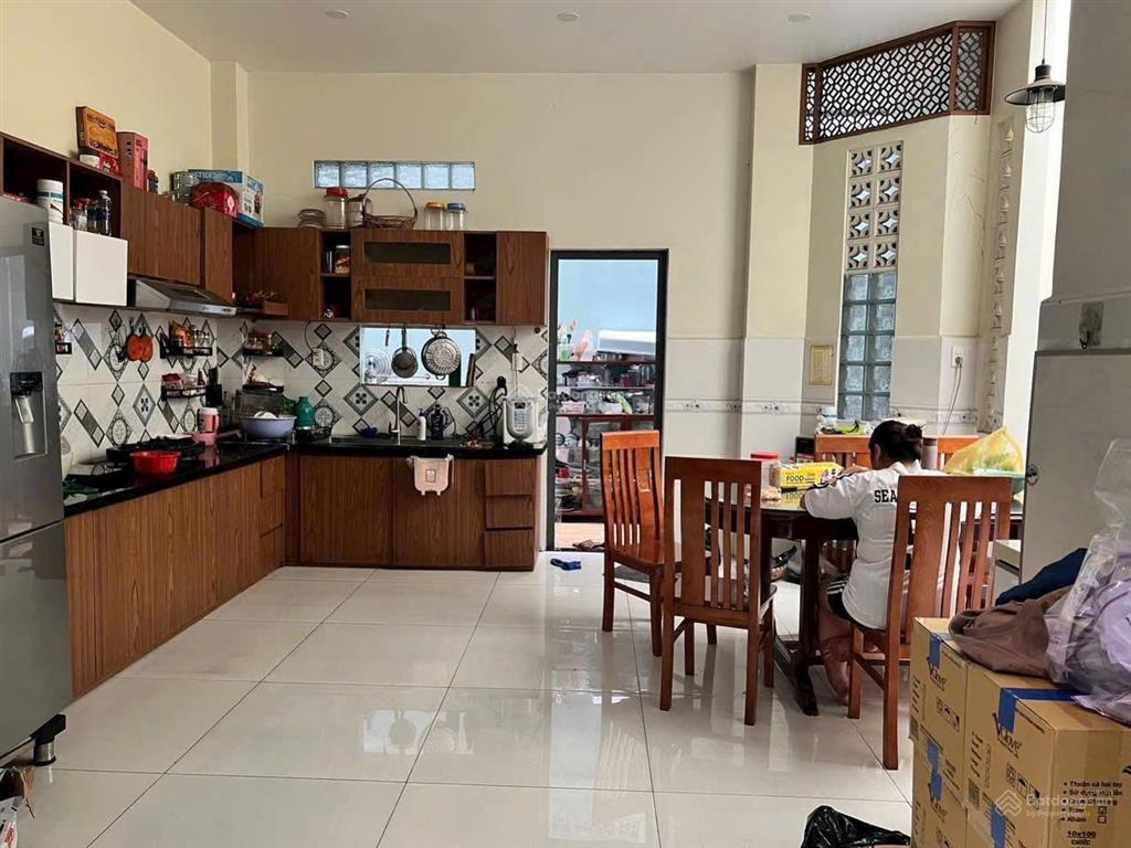 Bán nhà kdc hiệp thành 3 đường số 3 đối diện công viên & trường petrus ký diện tích 7x20