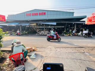 Bán đất ngay chợ phú hoà gần trường học uỷ ban vv