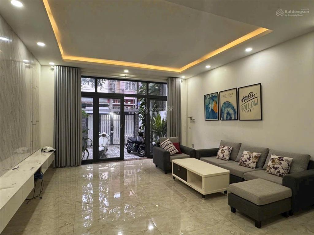 Bán nhà 2 lầu 1 trệt đường d3 khu dân cư k8 ngay đại học bd