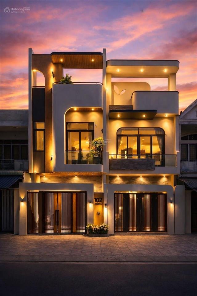 Bán nhà 1 trệt 1 lầu giá chỉ 3 tỷ 550 triệu vị trí thuận tiện cách chợ phú mỹ 50m