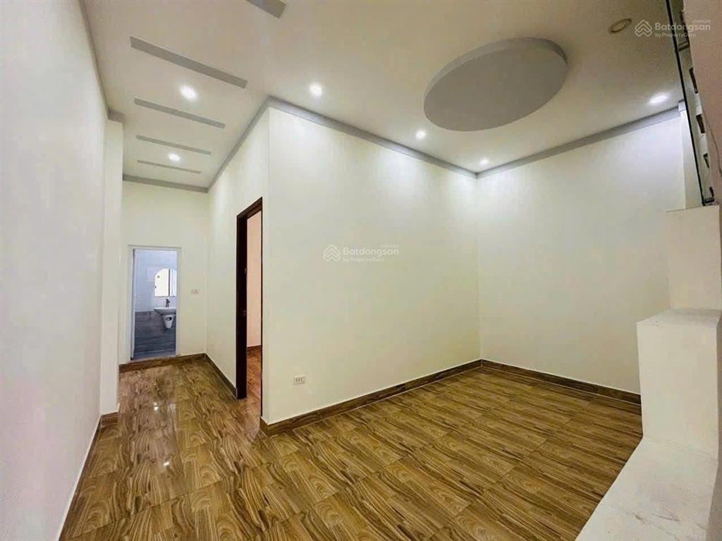Nhà 2 lầu phú lợi  đường nhựa 6m thông diện tích 5x22 tổng 110m ( thổ cư 90 m )
giá 4 tỉ 7 