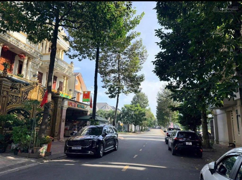 Giảm giá bán gấp chỉ 8.3ty nhà lô góc siêu vip kdc hiệp thành 3 căn góc đẹp vị trí cực hiếm