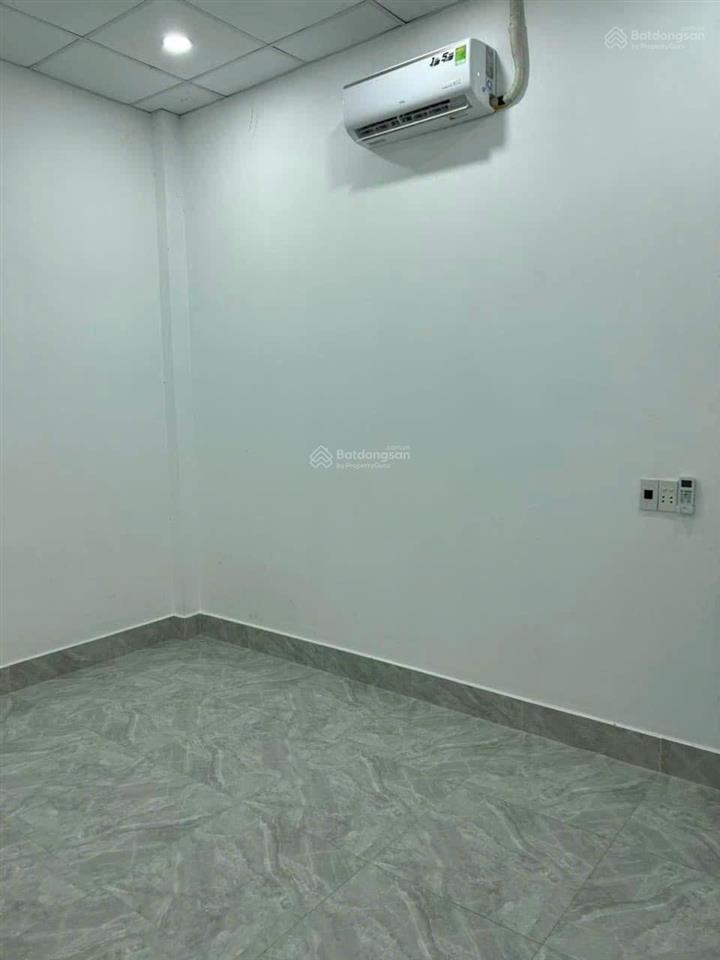 Bán nhà phú mỹ giá chỉ 2 tỷ 650 vị trí nhánh dx031, phú mỹ diện tích 4.42 x 16.5m