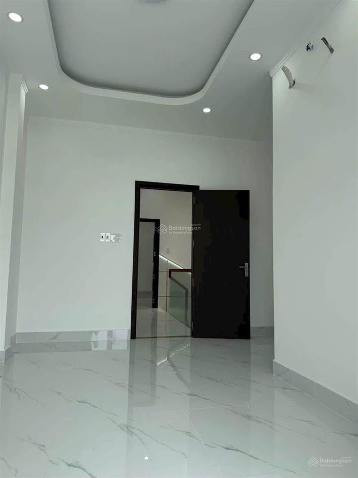 Bán nhà phú mỹ tdm | nhánh dx031 kết cấu 3 pn, 1 phòng sinh hoạt chung, 3 wc riêng sân xe hơi