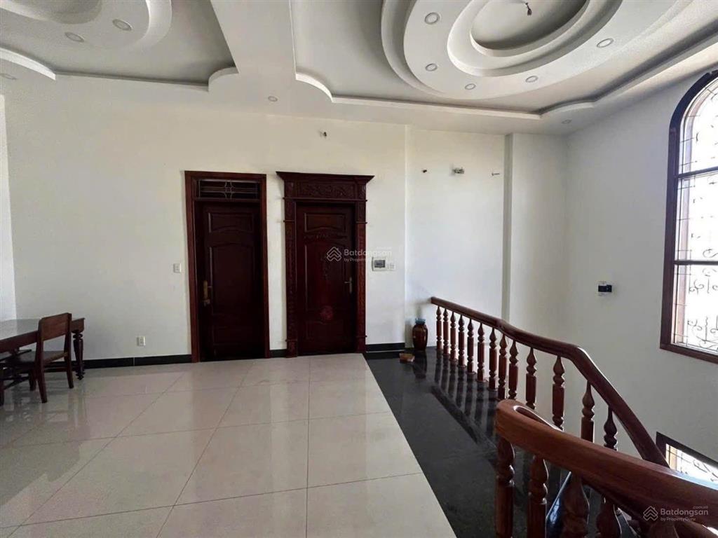 Cho thuê biệt thự mặt tiền nguyễn đức thuận hiệp thành