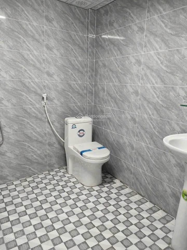 Bán dãy nhà trọ cao cấp hẻm huỳnh văn lũy phú lợi thu nhập 600tr/năm