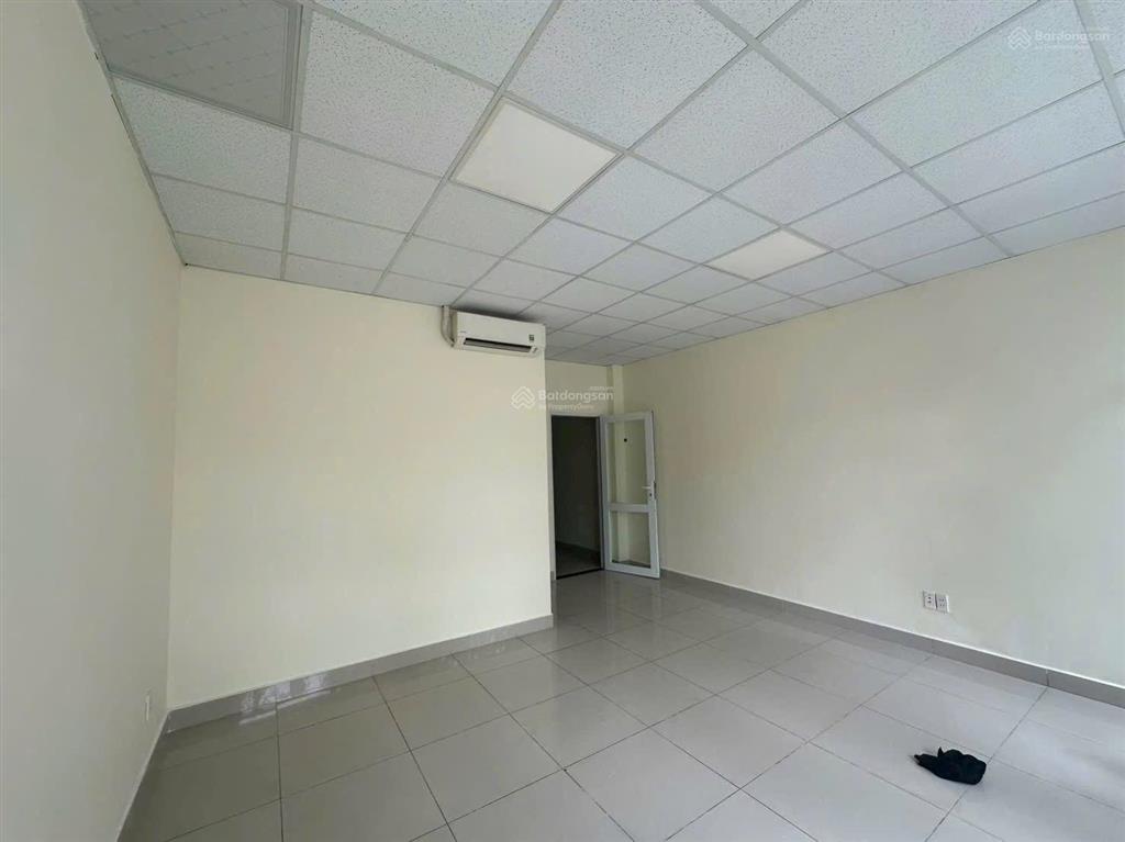 Cho thuê nhà 4pn 4wc 2 lầu 1 trệt khu dân cư hiệp thành 3