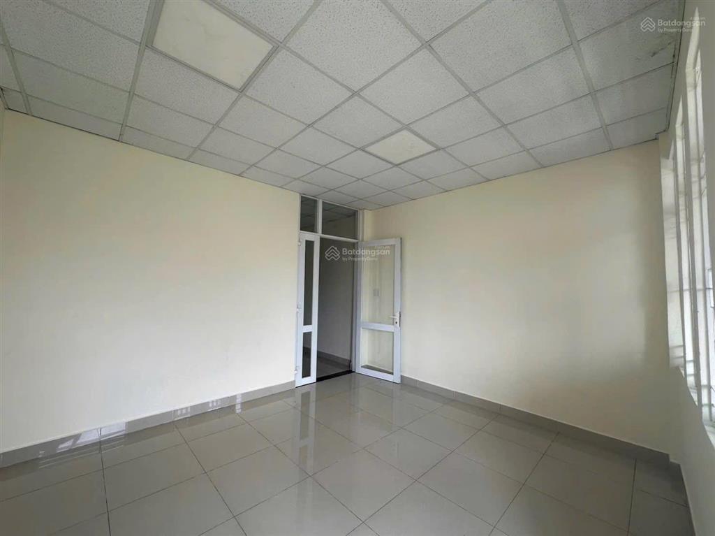 Cho thuê nhà 4pn 4wc 2 lầu 1 trệt khu dân cư hiệp thành 3