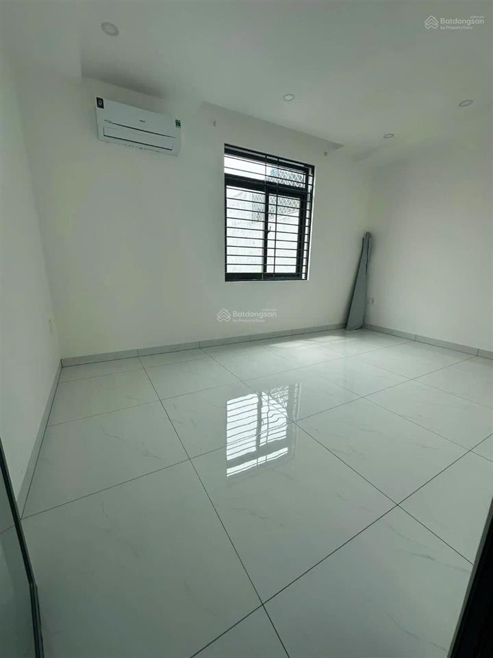 Cho thuê nhà 7pn 5wc có thang máy mặt tiền hoàng hoa thám phú lợi