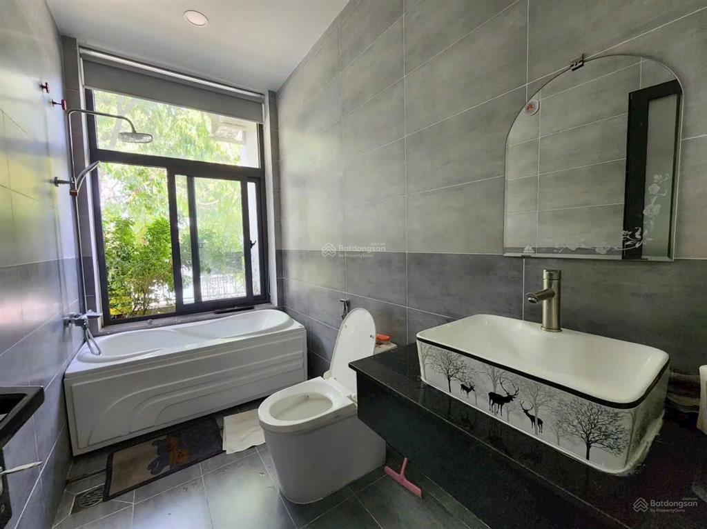Cho thuê nhà trong khu công nghiệp đại đăng khu 46 căn 3pn 4wc full nội thất
