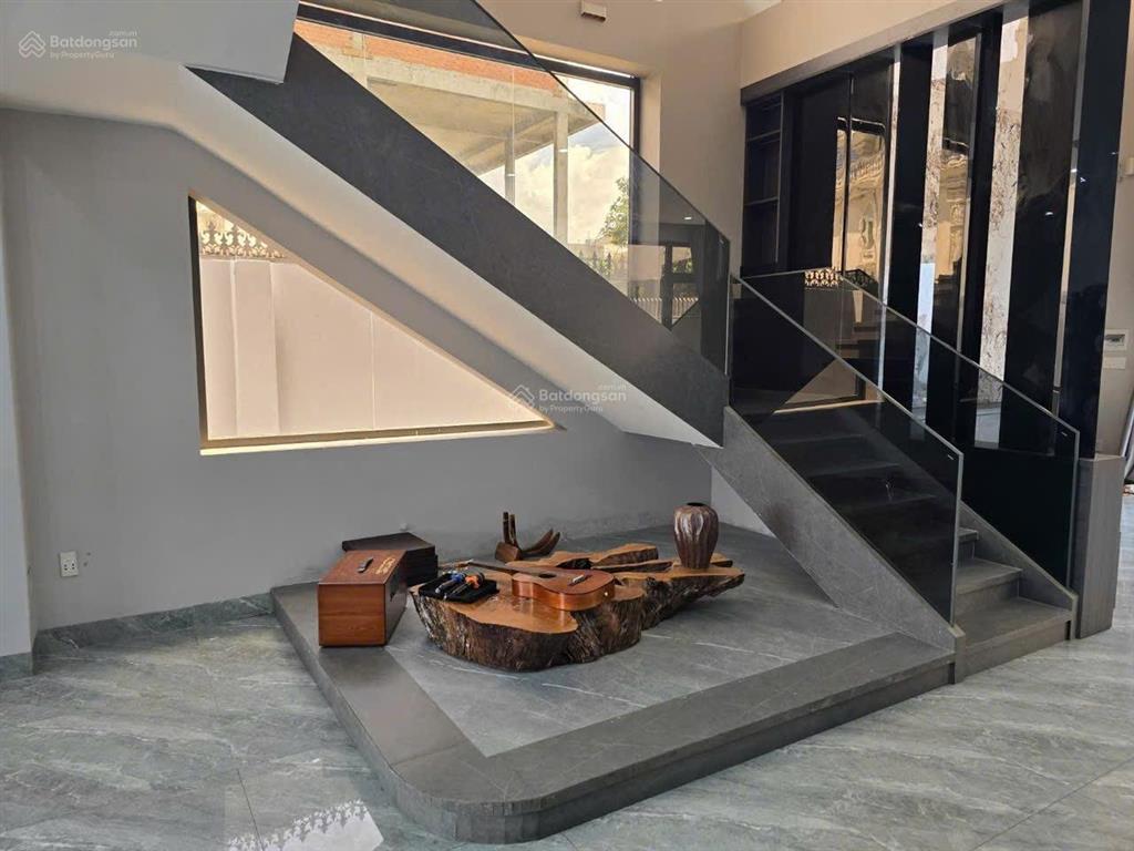 Giảm 1 tỷ còn 21 tỷ biệt thự cao cấp hiệp thành 3 đường số 22 không gian sống đẳng cấp