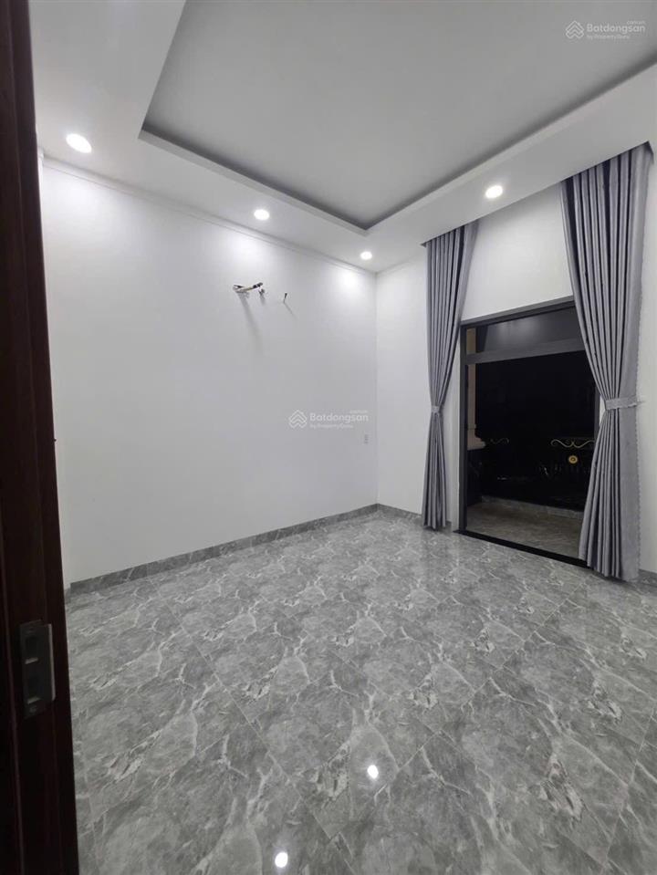 Bán nhà tân cổ điển 4pn nhánh hẻm 269 nguyễn thị minh khai