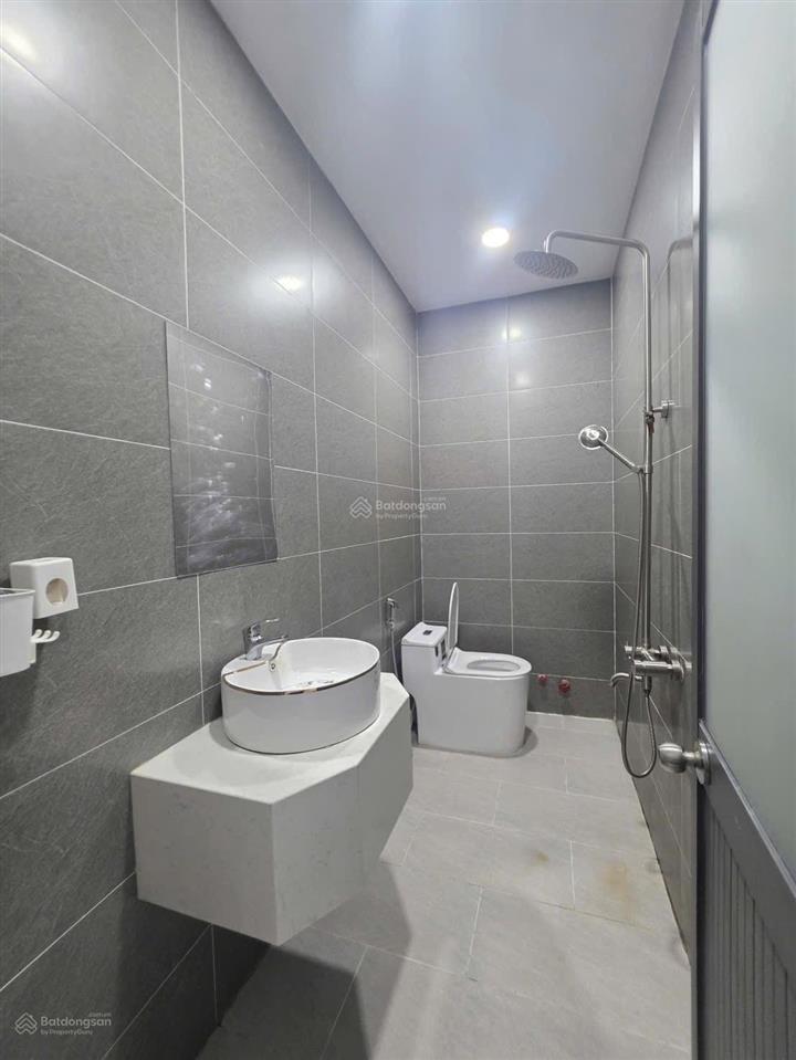 Bán nhà tân cổ điển 4pn nhánh hẻm 269 nguyễn thị minh khai