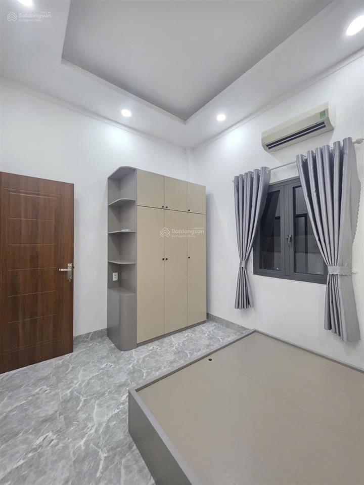 Bán nhà tân cổ điển 4pn nhánh hẻm 269 nguyễn thị minh khai