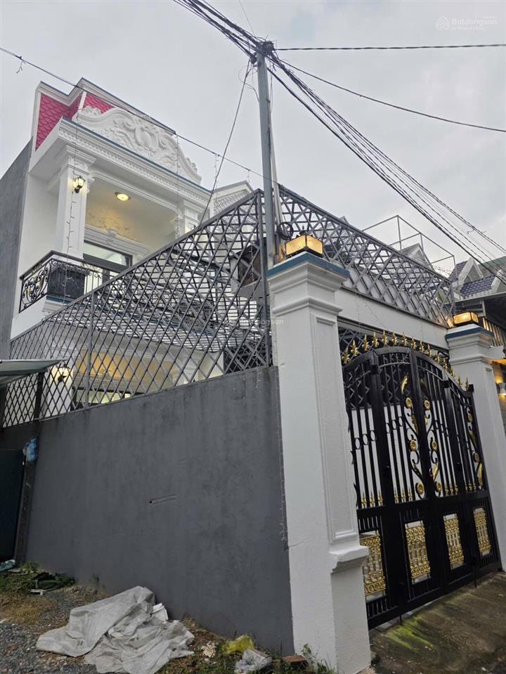 Bán nhà tân cổ điển 4pn nhánh hẻm 269 nguyễn thị minh khai